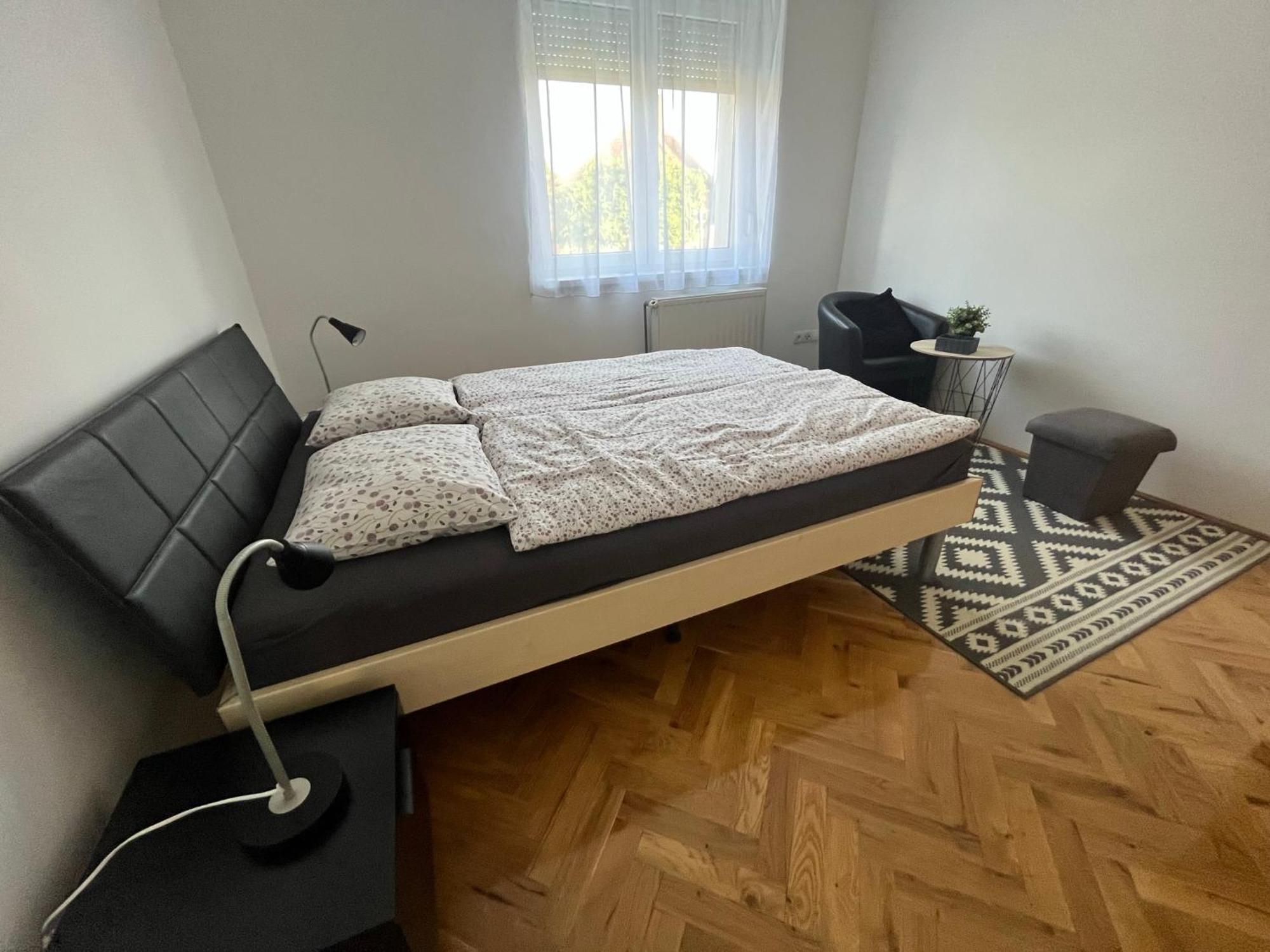 Luca Vendeghaz 1. Apartman Sárvár Екстериор снимка